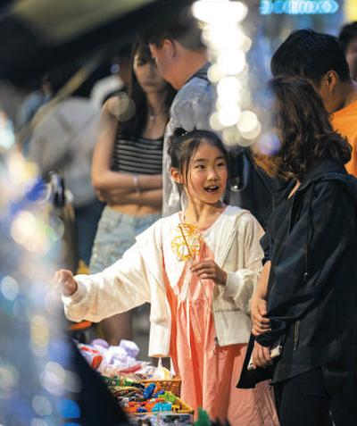 消费视窗·探寻市场新亮点丨点亮夜间经济 提升城市活力 消费文化 经济 城市经济 行业新闻 第1张
