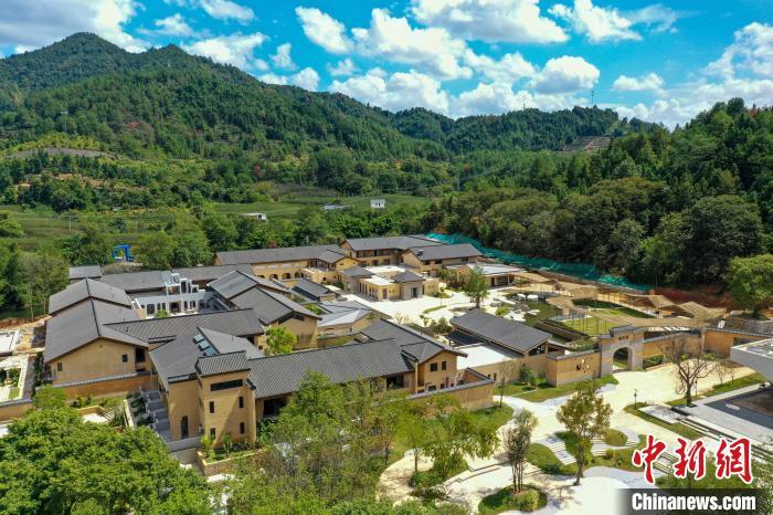打造特色民宿经济 江西龙南加速“向南融湾” 民宿设计 旅游产业 行业新闻 第1张