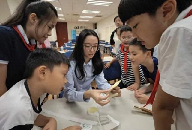 在银行上班是种什么样的体验？普陀“小小银行家”来告诉你…… 小小银行家 银行 行业新闻 第3张