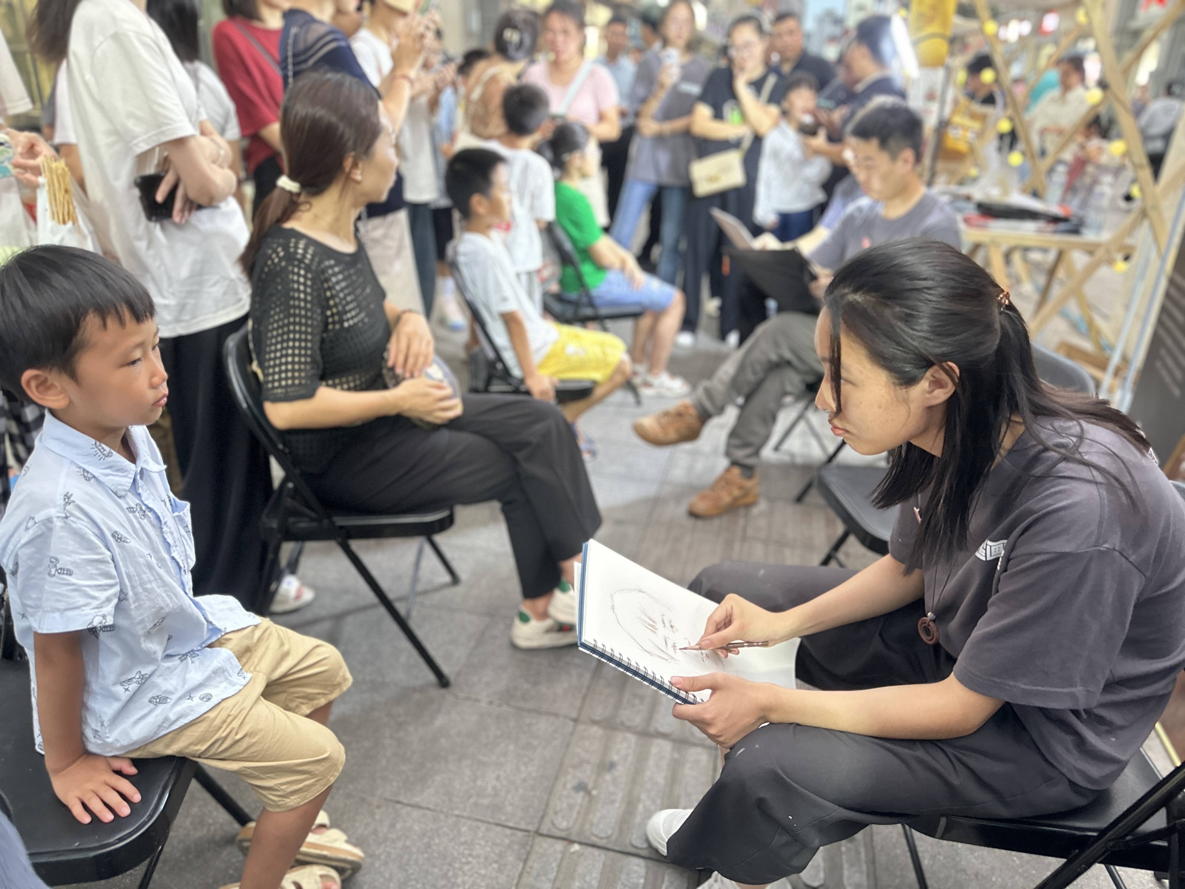 全力拼经济｜“非遗+老字号”，助兴老商业街“夜经济” 行业新闻 第3张