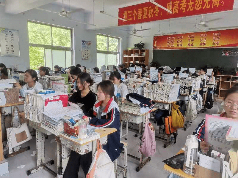 已发放助学贷款1100万余元 新乡红旗区助力学子圆梦 高考 助学贷款 行业新闻 第1张