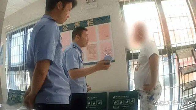 福建男子拉4个行李箱到银行取现451.8万​！银行工作人员发现......​ 社会万象 法制 银行 行业新闻 第4张
