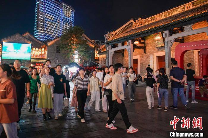 广西南宁：夜间经济绘就城市画卷 南宁中心 南宁 南宁旅游 行业新闻 第4张